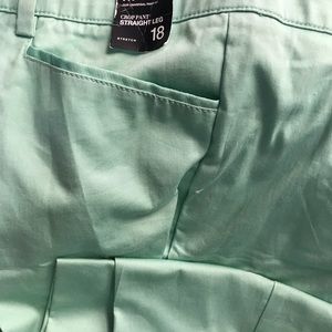 New York and Company Capri Pants